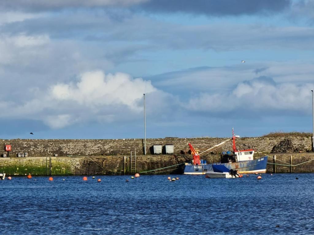 Harbourside Apartment Garlieston Bagian luar foto